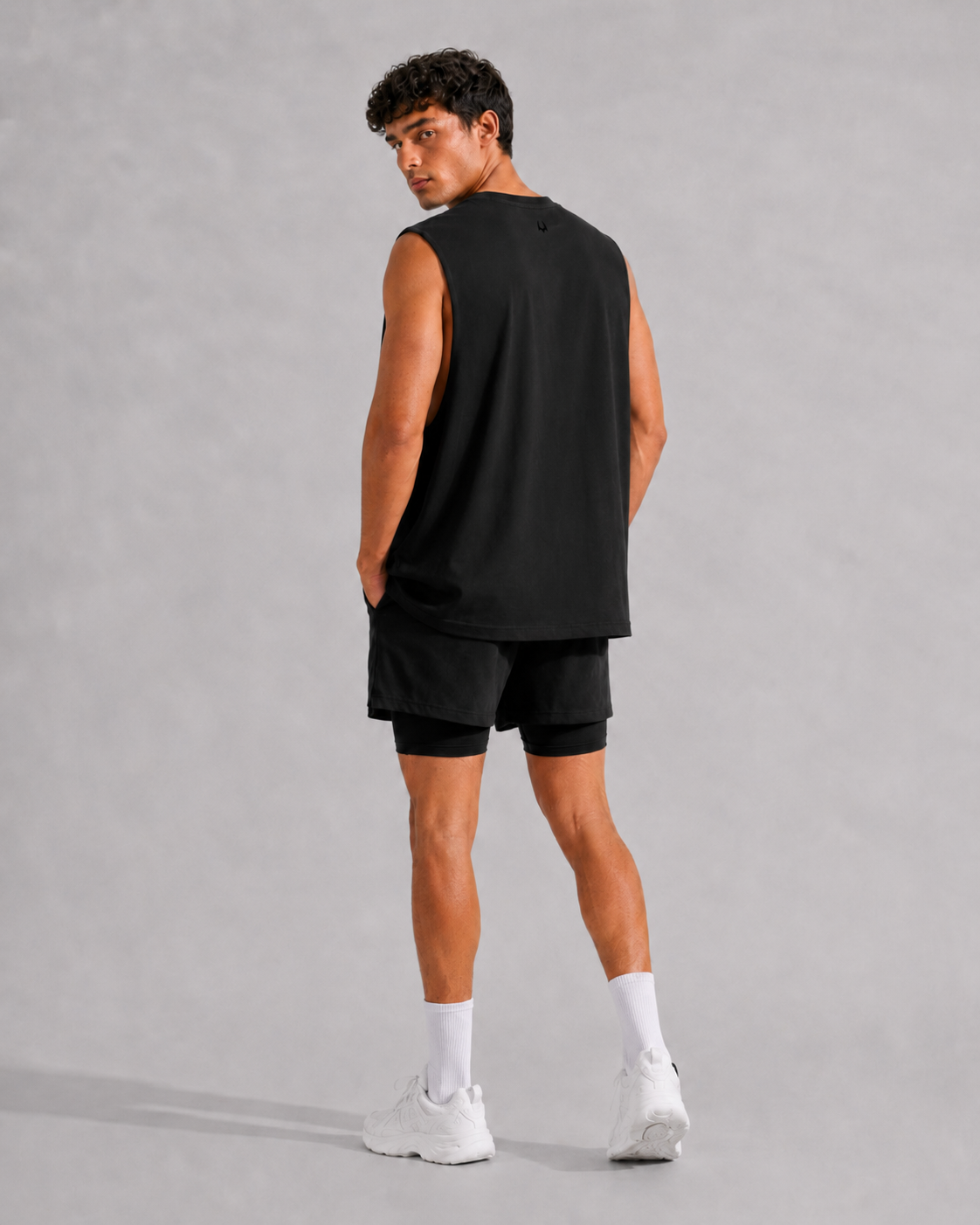 Débardeur d’entraînement oversize SMAUG Blackout – Noir