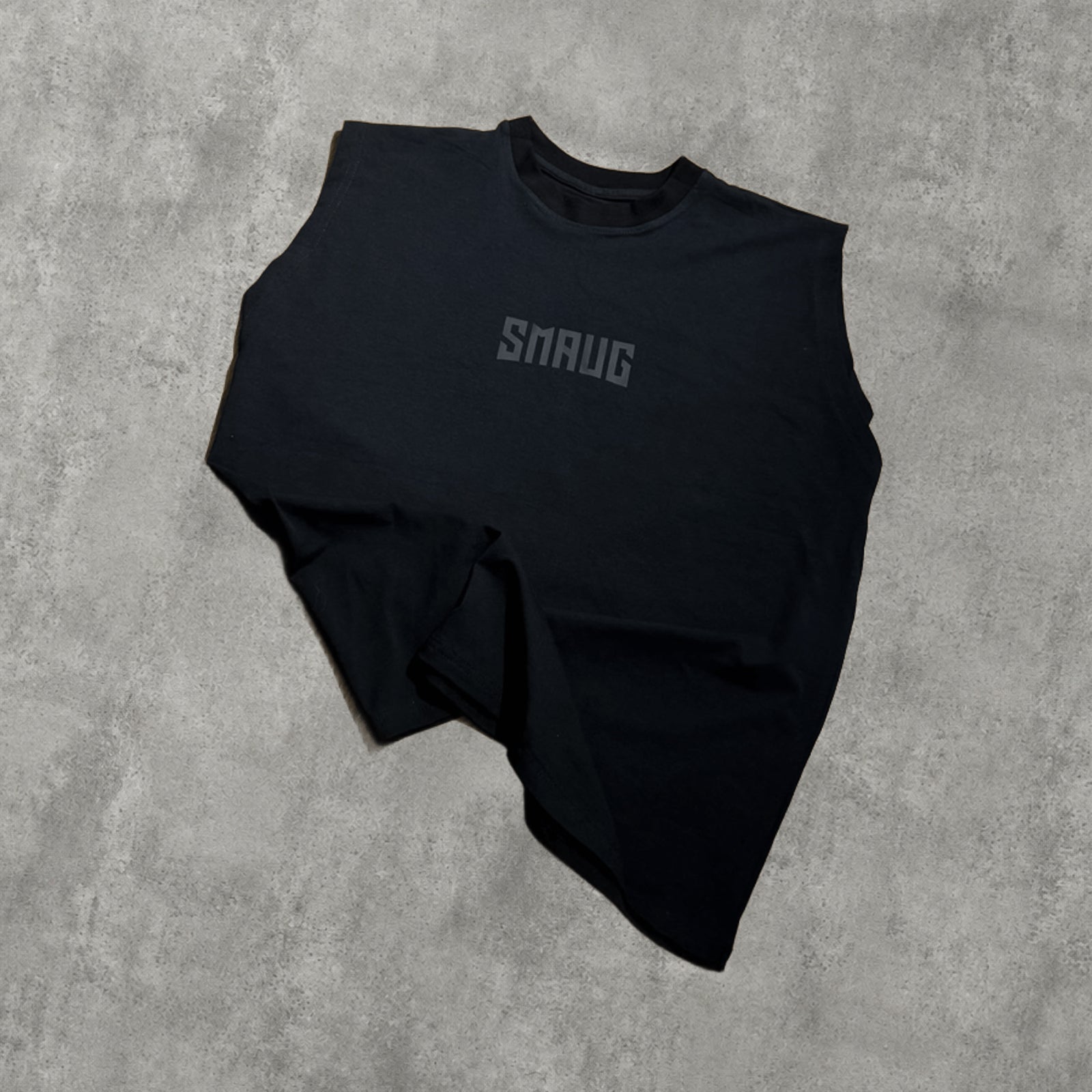 Smaug Collection Blackout Oversized Training Tank – Black